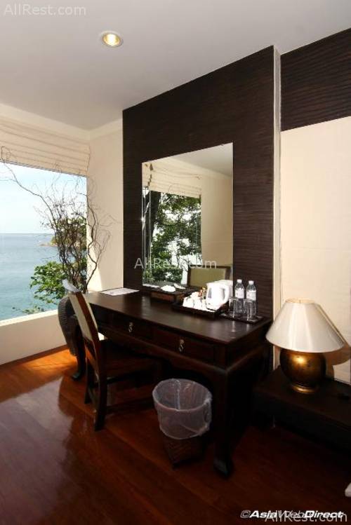 Secret Cliff Resort 56